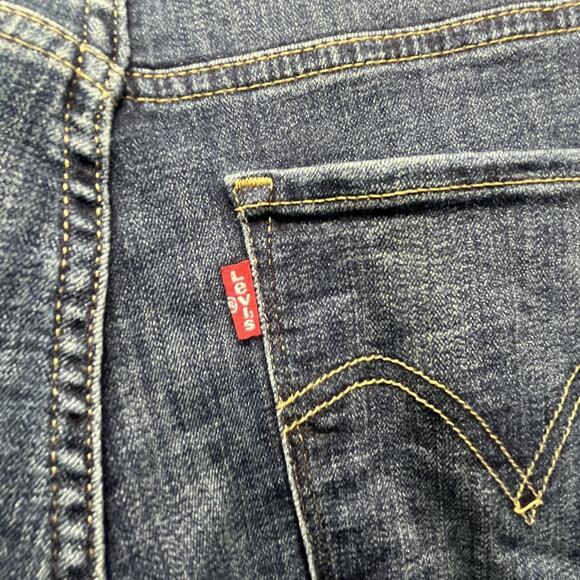 Levis Mid Rise Classic Crop Jeans Womens 10 Blue Denim Med Wash Casual EUC! - Picture 8 of 16
